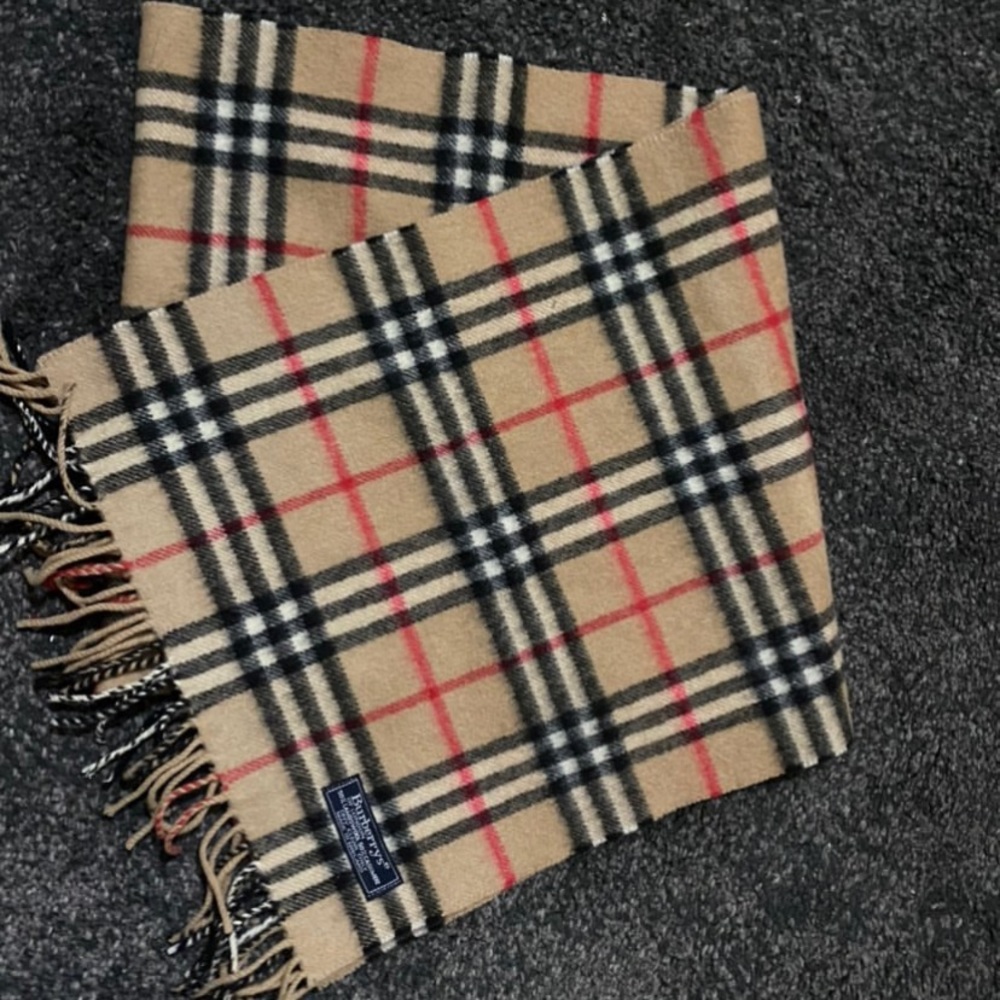 Burberry scarf